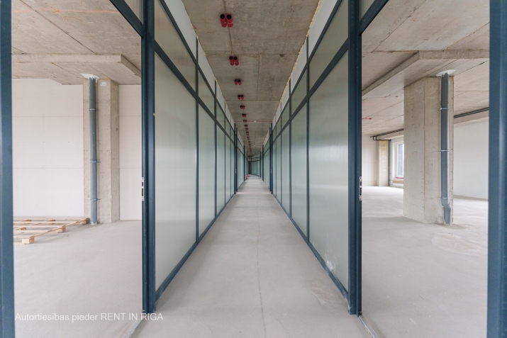 Sludinājumi. Jauns biroju komplekss Dzelzavas ielā ar Gala apdari.  + Plašas \'OPEN SPACE\' telpas\' + piedāvājumā Cena: 2150 EUR/mēn Foto #4