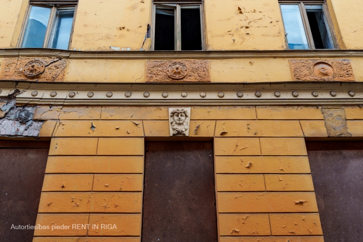 Объявление. 4-этажное здание в аварийном состоянии в Старой Риге.  При реконструкции жилого дома и Цена: 1.5e+06 EUR Foto #5