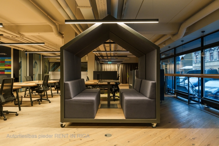 Sludinājumi. Biroja telpas E. Birznieka - Upīša ielā 21.  + Gaumīgi un kvalitatīvi iekārtotas un uzreiz pieejams Cena: 6432 EUR/mēn Foto #2