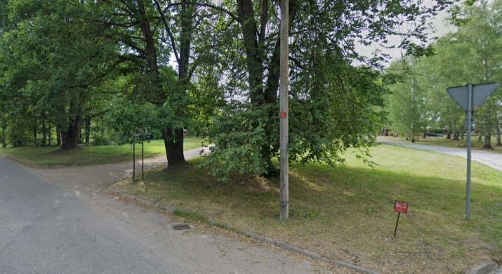 Sludinājumi. Zeme Rūjienas centrā.  Nekādas komunikācijas nav pievilkties, bet tās visas pieejamas uz Skolas Cena: 9000 EUR Foto #3