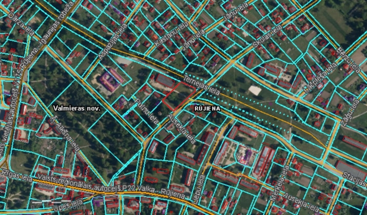 Sludinājumi. Zeme Rūjienas centrā.  Nekādas komunikācijas nav pievilkties, bet tās visas pieejamas uz Skolas Cena: 9000 EUR Foto #5