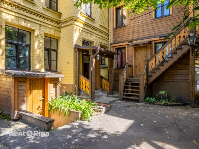 Sludinājumi. Piedāvājumā namīpašums A. Čaka ielā 99 - pie paša Ziedoņdārza!  Īpašums sastāv no zemesgabala un Cena: 630000 EUR Foto #3