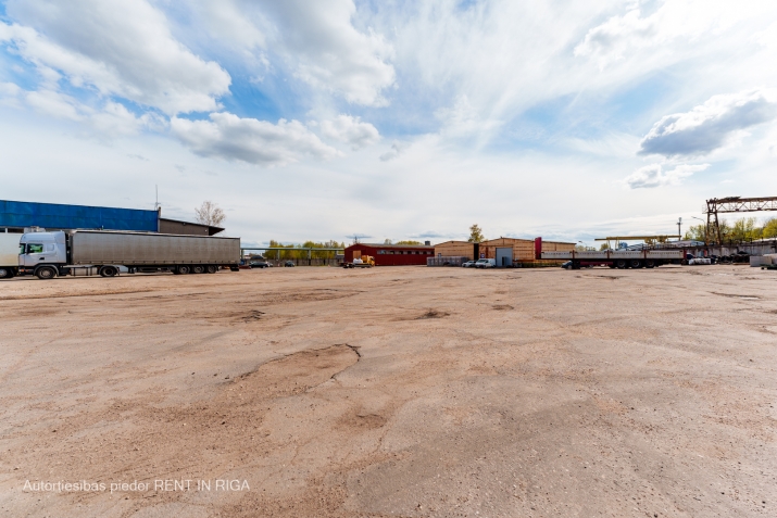 Sludinājumi. Iznomā neapkurināmu angāru Ilzenes ielā 18  + platība - 473m2  + nomas cena - 2,50 EUR/m2 + Vārtu Cena: 1183 EUR/mēn Foto #5