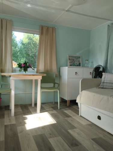 Sludinājumi. Tiek piedāvāts uz īri Namiņš Vecāķos pie jūras. Pieejams septembra mēnesim.  Līdz pludmalei kājām Cena: 700 EUR/mēn Foto #1