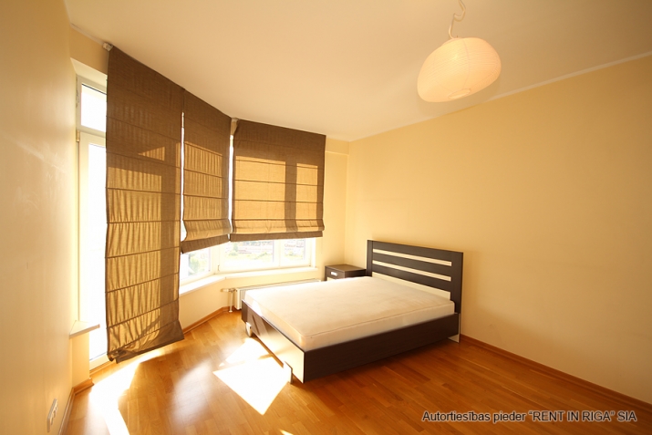 Sludinājumi. Lieliska iespēja iegādāties gaišu un saulainu augšējā stāva dzīvokli par saprātīgu cenu, no Cena: 180000 EUR Foto #6