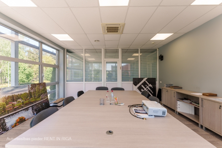 Sludinājumi. Ideālas telpas Jūsu biznesa vajadzībām ar izcilām ērtībām un stratēģisku atrašanās vietu.  Platība: Cena: 1017 EUR/mēn Foto #2