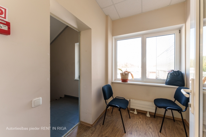 Sludinājumi. Ideālas telpas Jūsu biznesa vajadzībām ar izcilām ērtībām un stratēģisku atrašanās vietu.  Platība: Cena: 1010 EUR/mēn Foto #8
