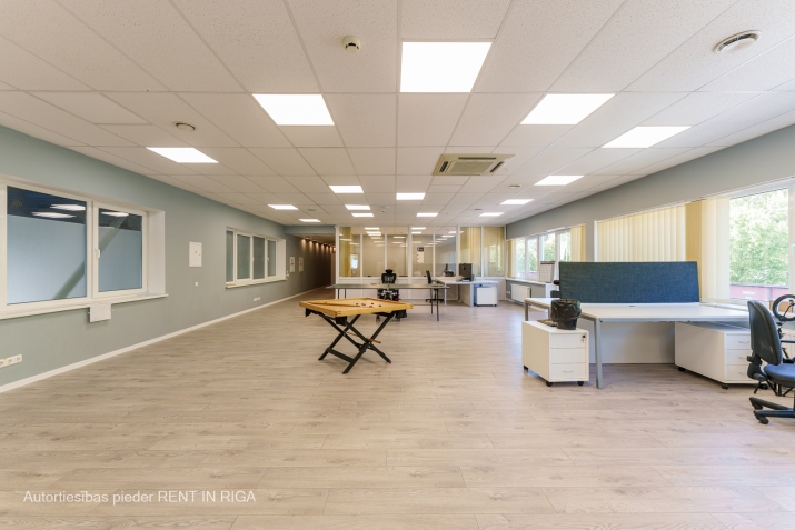 Sludinājumi. Ideālas telpas Jūsu biznesa vajadzībām ar izcilām ērtībām un stratēģisku atrašanās vietu.  Platība: Cena: 1010 EUR/mēn Foto #3