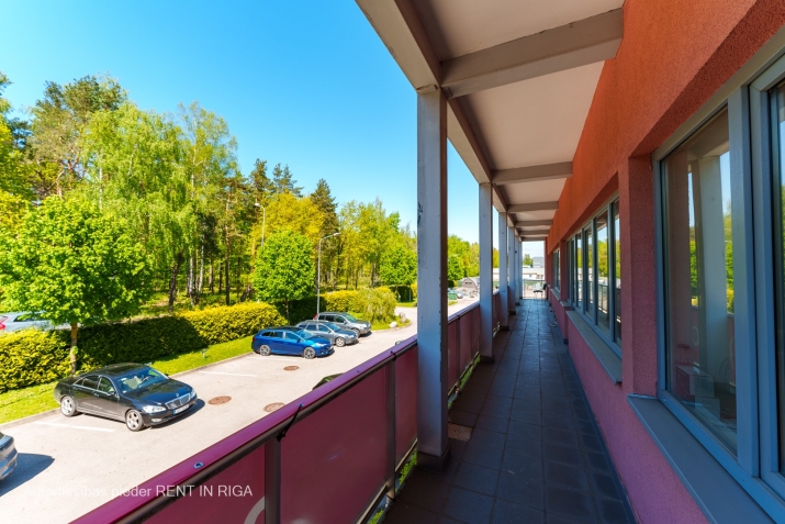 Sludinājumi. Ideālas telpas Jūsu biznesa vajadzībām ar izcilām ērtībām un stratēģisku atrašanās vietu.  Platība: Cena: 1010 EUR/mēn Foto #9