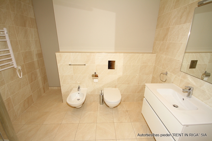 Sludinājumi. Tiek piedāvāts divstāvīgs LUX klases dzīvoklis jaunā projekta ēkā Vecrīgā. Īpašums šobrīd ir Cena: 800000 EUR Foto #6