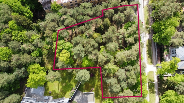 Объявление. Земля продается в Mežaparks, расположенa в тихом месте рядом с Kisezers.  Площадь: 2200 м2 Цена: 330000 EUR Foto #5