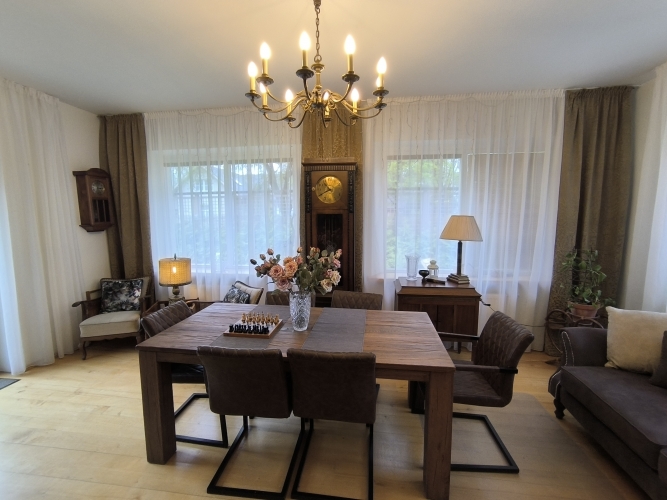 Sludinājumi. Tiek pārdota uzreiz apdzīvojama dvīņu mājas sekcija Bulduros, tikai pāris soļu attālumā no upes, ar Cena: 469000 EUR Foto #9