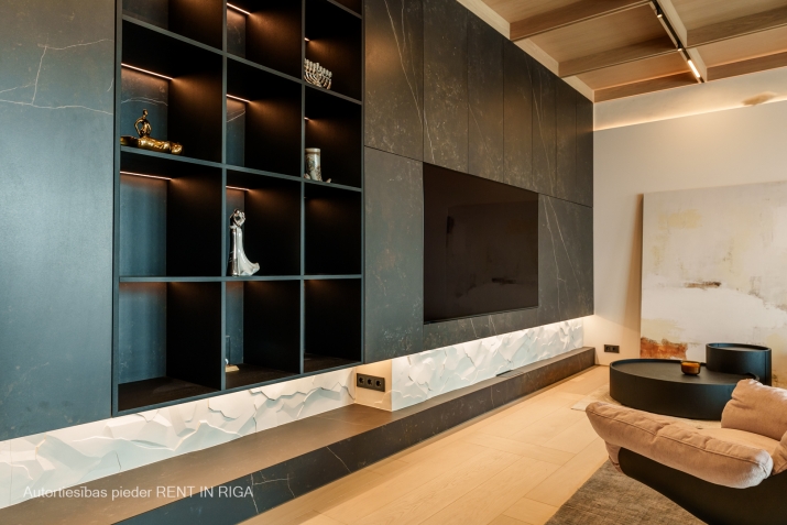 Объявление. Продается уникальная пентхаус-квартира в престижном тихом центре Риги. Доступен для аренды: Цена: 2.1e+06 EUR Foto #7