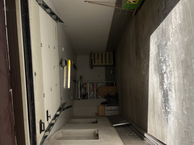 Объявление. Уникальное предложение  частный гараж в тихом центре!  Гараж расположен во дворе жилого массива Цена: 53000 EUR Foto #3