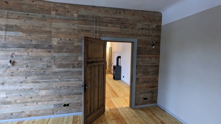 Sludinājumi. Gaumīgs studio tipa dzīvoklis pēc kapitālā remonta.  Dzīvoklī ir viesistaba (35 kvm), kas apvienota Cena: 118000 EUR Foto #9