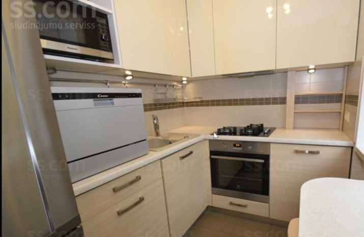 Sludinājumi. Studio tipa dzīvoklis ar balkonu pie Mežaparka.  Dzīvoklī ir viesistaba, kas apvienota ar virtuvi, Cena: 76000 EUR Foto #5