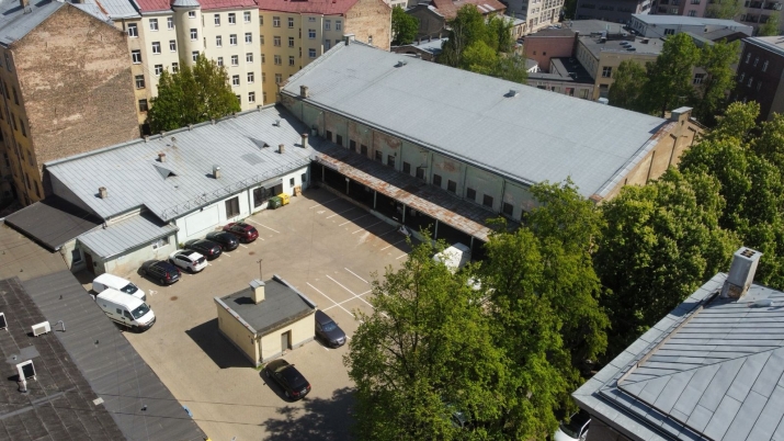 Sludinājumi. Multifunkcionāls īpašums starp Brīvības un K. Barona ielām.  Piedāvājums sastāv no:  Zeme 5408 m2 Cena: 1.36e+06 EUR Foto #6