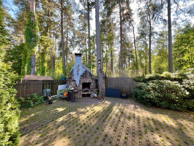 Объявление. Уютный частный дом в тихом и закрытом поселке Риги возле леса, рядом с торговым центром \'Акрополь Цена: 364900 EUR Foto #3