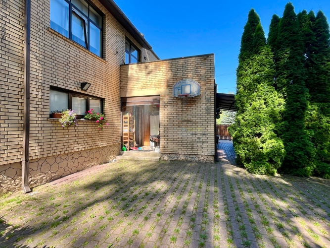 Объявление. Уютный частный дом в тихом и закрытом поселке Риги возле леса, рядом с торговым центром \'Акрополь Цена: 364900 EUR Foto #9