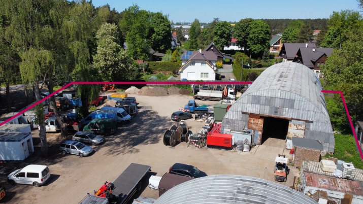 Объявление. Продаётся: Земля и 2 Складских Помещения  Данные об Участке: + Общая площадь земли: ~5000 м + Цена: 449000 EUR Foto #8