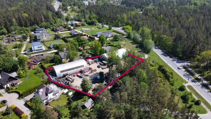 Sludinājumi. Pārdod: Zemi un 2 Angārus  Īpašuma Detaļas: + Kopējā zemes platība: ~5000 m + Noliktava A platība: Cena: 449000 EUR Foto #4
