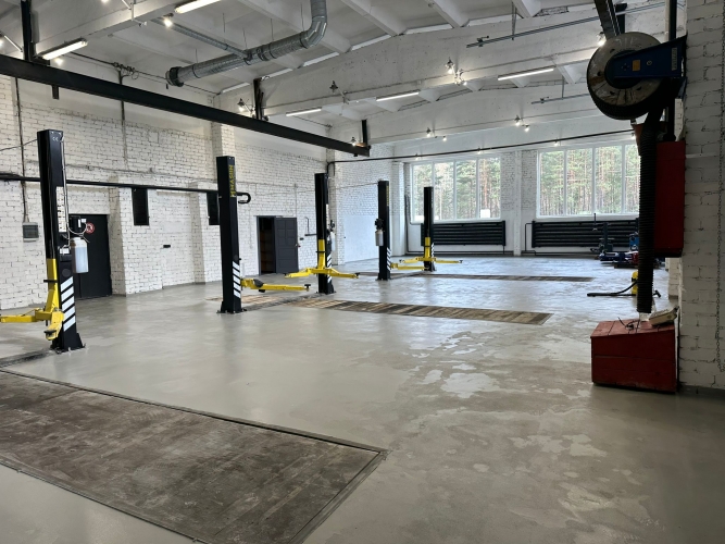 Sludinājumi. Iznomā autoservisu Dreiliņos!  Platība: 349.3 m   + boksi ar pacēlājiem  + paceļamie vārti   + Cena: 2300 EUR/mēn Foto #4