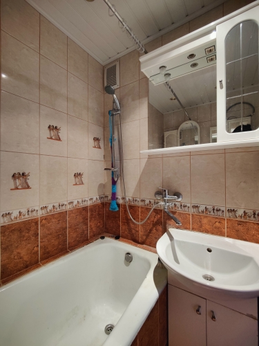 Sludinājumi. 1-istabas dzīvoklis Olainē.  Dzīvoklī ir dzīvojamā istaba (17 kvm), virtuve (10 kvm), atsevišķa Cena: 34000 EUR Foto #7