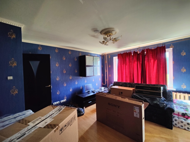 Sludinājumi. 1-istabas dzīvoklis Olainē.  Dzīvoklī ir dzīvojamā istaba (17 kvm), virtuve (10 kvm), atsevišķa Cena: 34000 EUR Foto #2