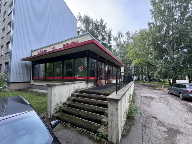 Sludinājumi. Tirdzniecības telpas Maskavas forštatē.   + 1. stāvs 139 m2, pagrabstāvs 135 m2; + Lietošanas Cena: 159000 EUR Foto #2