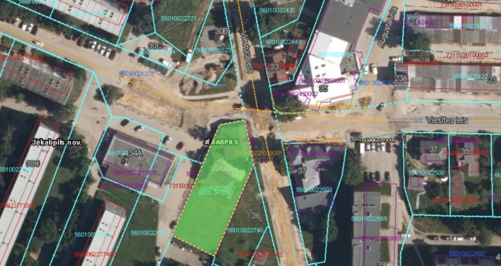 Sludinājumi. Pārdod komercīpašumu Jekabpilī.  Īpašums sastāv no divām ēkā 234 m2 un 131 m2; Zemes gabas 1363 m2 Cena: 150000 EUR Foto #5