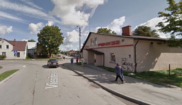 Sludinājumi. Pārdod komercīpašumu Jekabpilī.  Īpašums sastāv no divām ēkā 234 m2 un 131 m2; Zemes gabas 1363 m2 Cena: 150000 EUR Foto #3