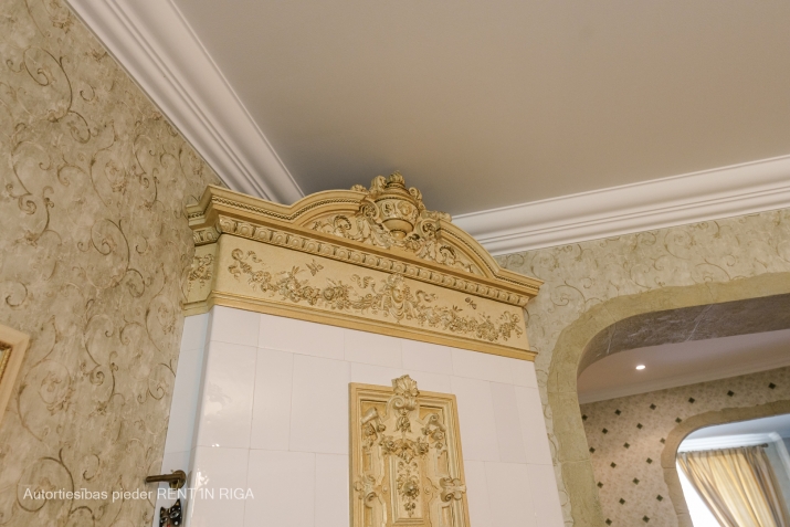 Sludinājumi. Tiek izīrēts patiesi mājīgs, kvalitatīvi būvēts un aprīkots 5-istabu dzīvoklis skaistas jūgendstila Cena: 2300 EUR/mēn Foto #5