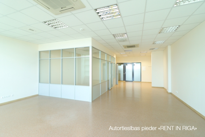 Sludinājumi. Birojs Ziepniekkalnā ar Terasi.  + 6. stāvs. + Pašlaik platība sastāv no atvērtas telpas, Cena: 5000 EUR/mēn Foto #4