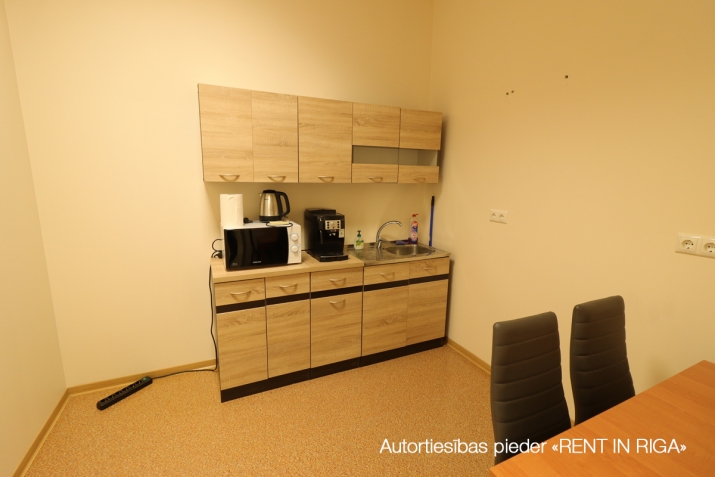 Sludinājumi. Birojs Ziepniekkalnā ar Terasi.  + 6. stāvs. + Pašlaik platība sastāv no atvērtas telpas, Cena: 5000 EUR/mēn Foto #7