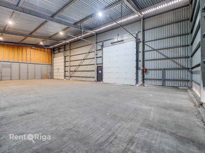 Sludinājumi. Ilgtermiņa nomai tiek piedāvātas neapkurināmas, sausas noliktava telpas Ganību dambī 25D.  + Telpas Cena: 648 EUR/mēn Foto #2