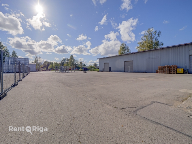 Sludinājumi. Ilgtermiņa nomai tiek piedāvātas neapkurināmas, sausas noliktava telpas Ganību dambī 25D.  + Telpas Cena: 648 EUR/mēn Foto #4