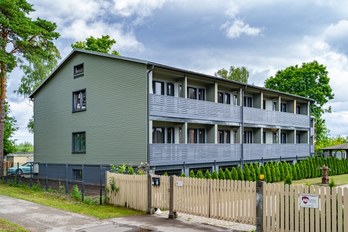 Sludinājumi. Piedāvājam pārdošanai dzīvokļus pilnībā atjaunotā mājā gleznainā vietā pie upes Dubultos.  Cena: 74555 EUR Foto #4