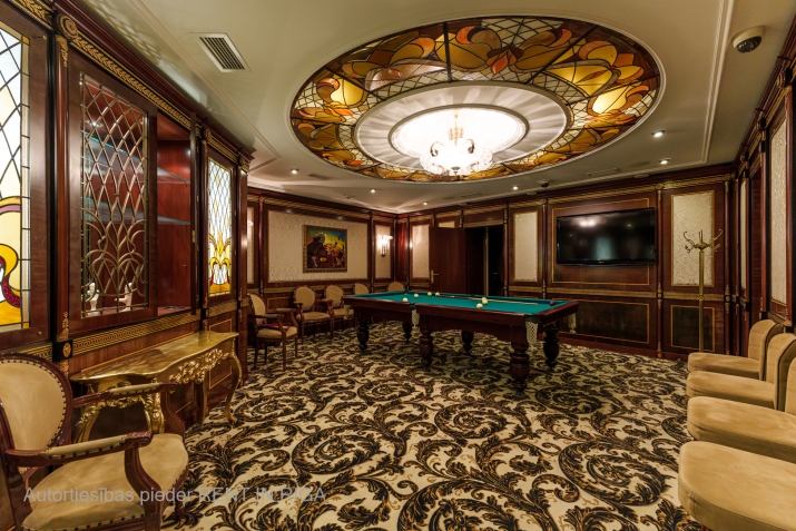 Sludinājumi. Telpas puspagrabā Klusajā centrā.  Iepriekš šeit atradās privāts klubs, bet telpas iespējams Cena: 200000 EUR Foto #6