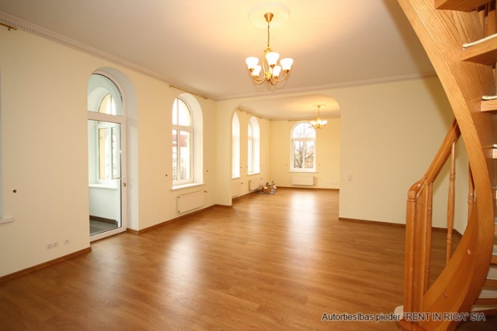 Объявление. Помещения для посольства на красивой улице Элизабетес.  + Доступна отдельная лестничная клетка для Цена: 7200 EUR/мес. Foto #5