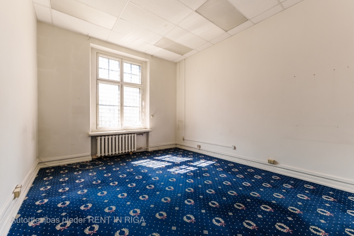 Sludinājumi. Nomai pieejams reprezentabls namīpašums pašā Rīgas sirdī ar skatu uz Bastejkalnu!  Atsevišķi Cena: 35000 EUR/mēn Foto #9