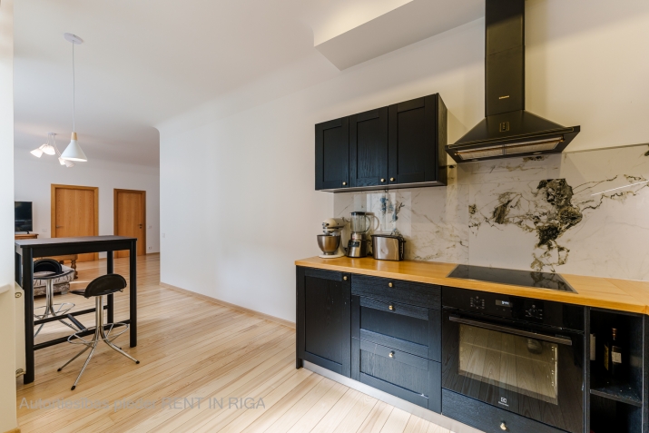 Sludinājumi. Pārdošanā pilnībā mēbelēts, 2 istabu dzīvoklis, kas izvietots Rīgas klusajā centrā, Vīlandes ielā. Cena: 189000 EUR Foto #6