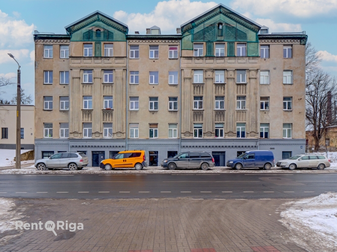 Объявление. Сдается коммерческое помещение с возможностью индивидуальной отделки!  Мы сдаем в аренду помещения, Цена: 300 EUR/мес. Foto #2