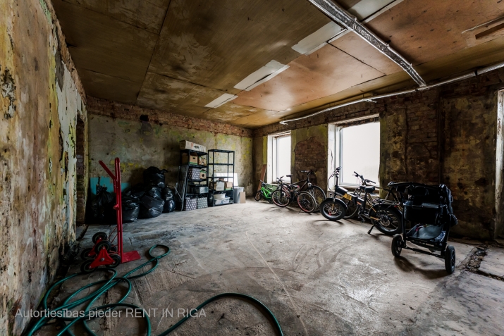 Объявление. Сдается коммерческое помещение с возможностью индивидуальной отделки!  Мы сдаем в аренду помещения, Цена: 300 EUR/мес. Foto #5