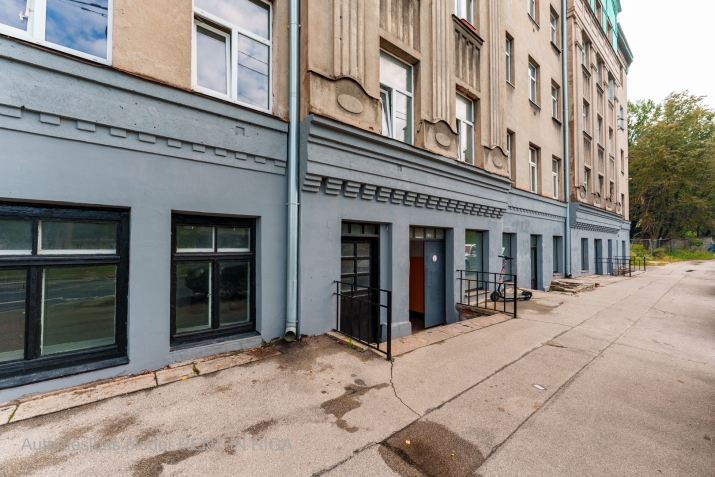 Объявление. 3 месяца бесплатной аренды коммерческого помещения!  Подходит для разных видов бизнеса.  Цена: 450 EUR/мес. Foto #5