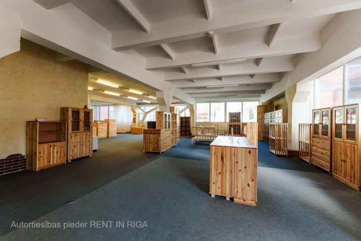 Sludinājumi. Iznomā telpas ērti piebraucama vietā.  No ielas pārredzams objekts ar plašiem logiem.   1.stāva Cena: 4623 EUR/mēn Foto #5