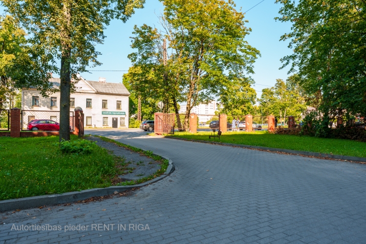 Sludinājumi. Iznomā telpas ērti piebraucama vietā.  No ielas pārredzams objekts ar plašiem logiem.   1.stāva Cena: 4623 EUR/mēn Foto #4