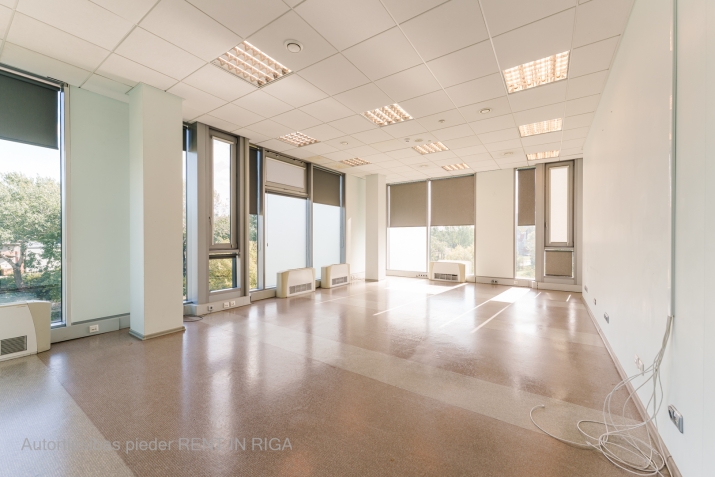 Sludinājumi. Kvalitatīvas biroja telpas Duntes biroju centrā.  + Pilnībā autonoms birojs ar trīs kabinetiem Cena: 730 EUR/mēn Foto #4