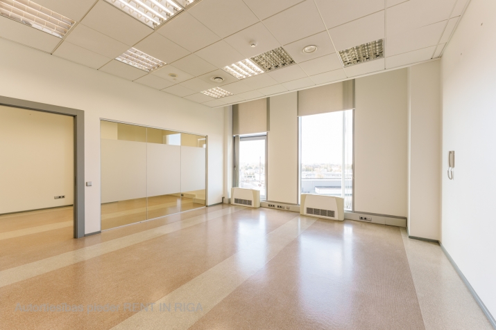 Sludinājumi. Kvalitatīvas biroja telpas Duntes biroju centrā.  + Pilnībā autonoms birojs ar trīs kabinetiem Cena: 730 EUR/mēn Foto #5