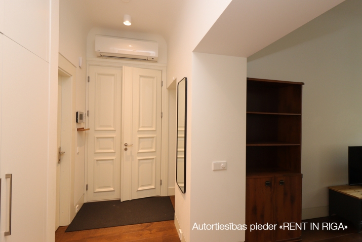 Sludinājumi. Tiek pārdots gaišs, plašs divu istabu dzīvoklis jaunajā projektā J5.   Augstvērīgs remonts un Cena: 260000 EUR Foto #9