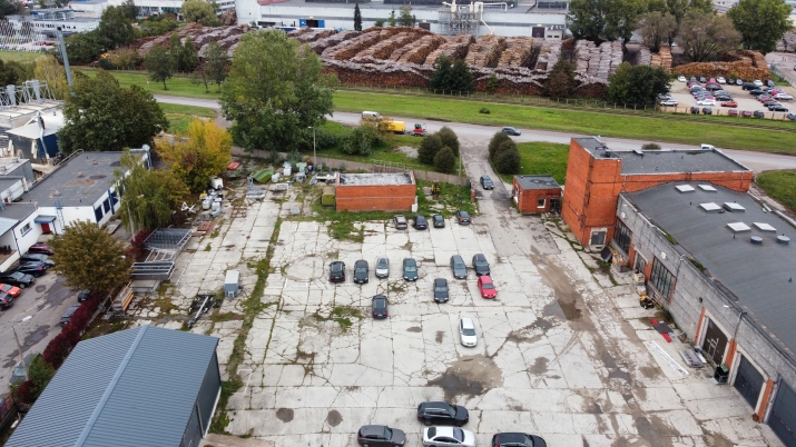 Sludinājumi. Piedāvājumā nomāt teritoriju Daugavgrīvas šosejas fasādē!  Rūpnieciskās zonas teritorija, kurā Cena: 2080 EUR/mēn Foto #3